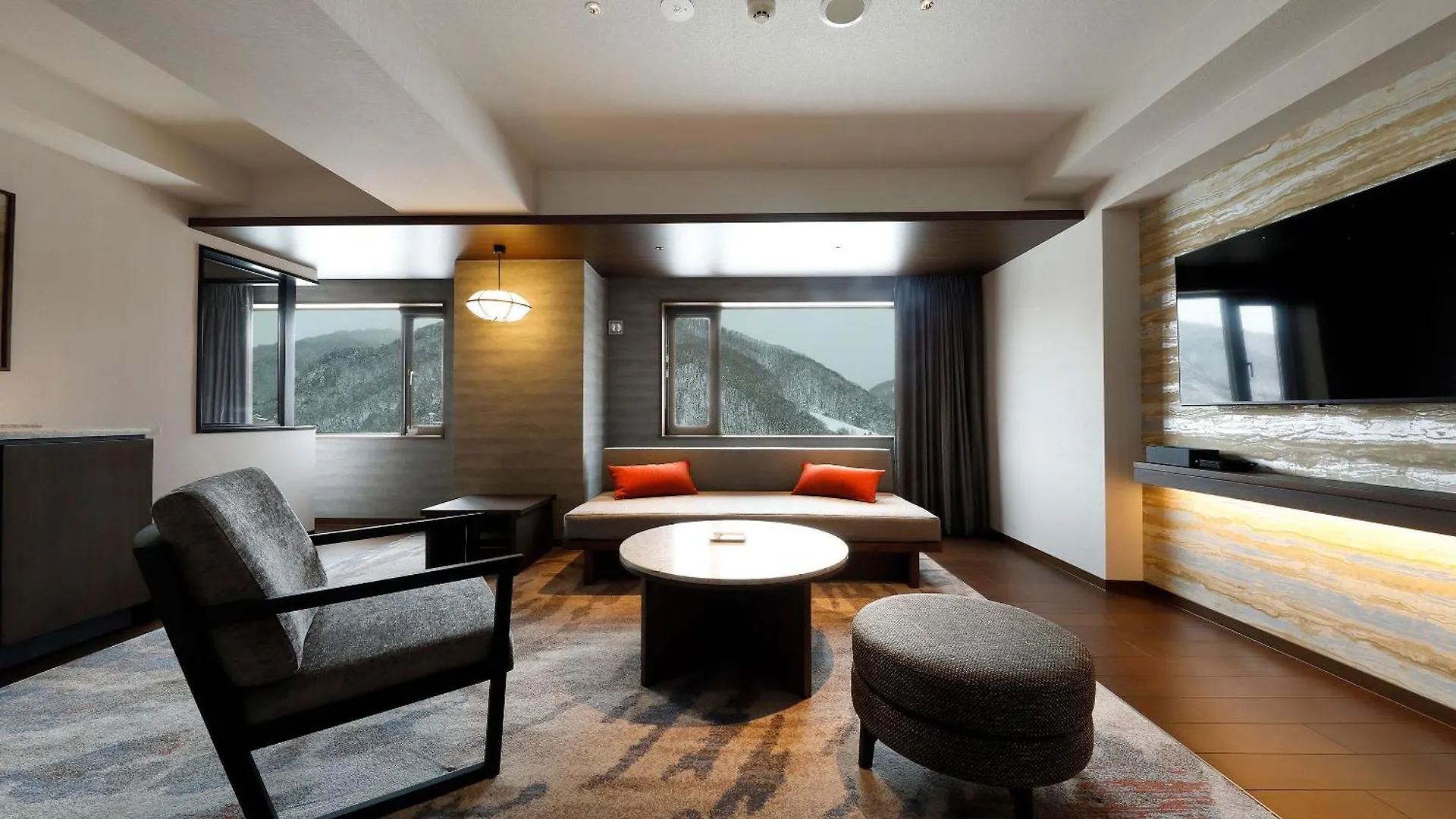 Executive Suite Suirei Sapporo 4*,  Japan